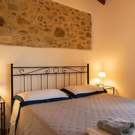 Vittoria Chianti Vacations * פוג'יבונסי